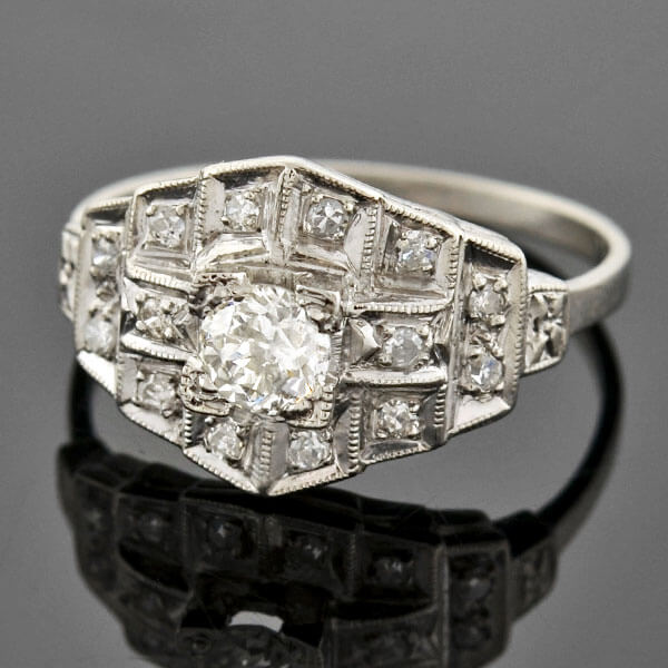 Art Deco Platinum "Multi-Step" Diamond Ring 0.30ct - Image 3