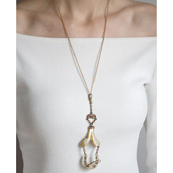 Victorian Mother of Pearl Horseshoe & Hooves Fob Pendant - Image 6