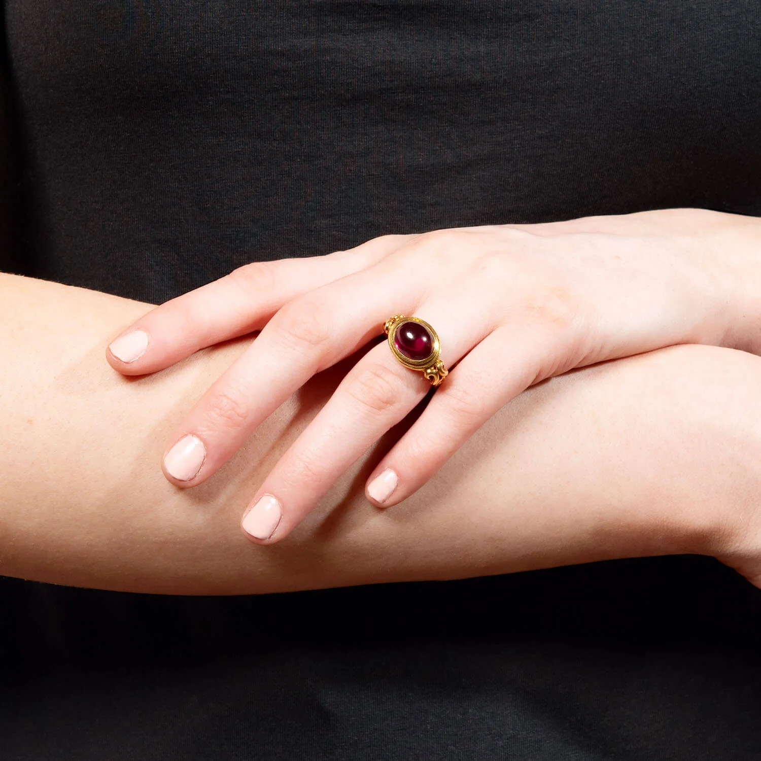Estate 18k Rhodolite Garnet Cabochon Ring - Image 8