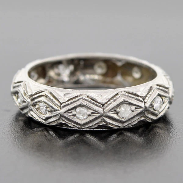 Late Art Deco Platinum & Diamond Eternity Band 0.45ct - Image 3