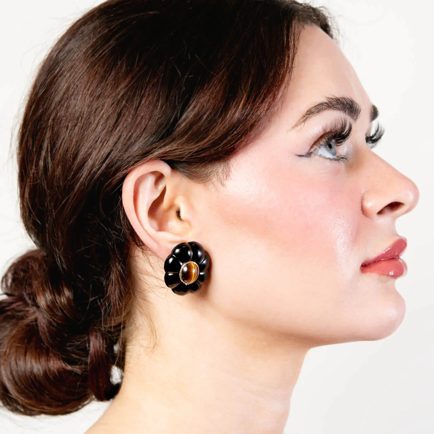 Retro 14k Onyx and Tiger's Eye Flower Earrings - Image 5