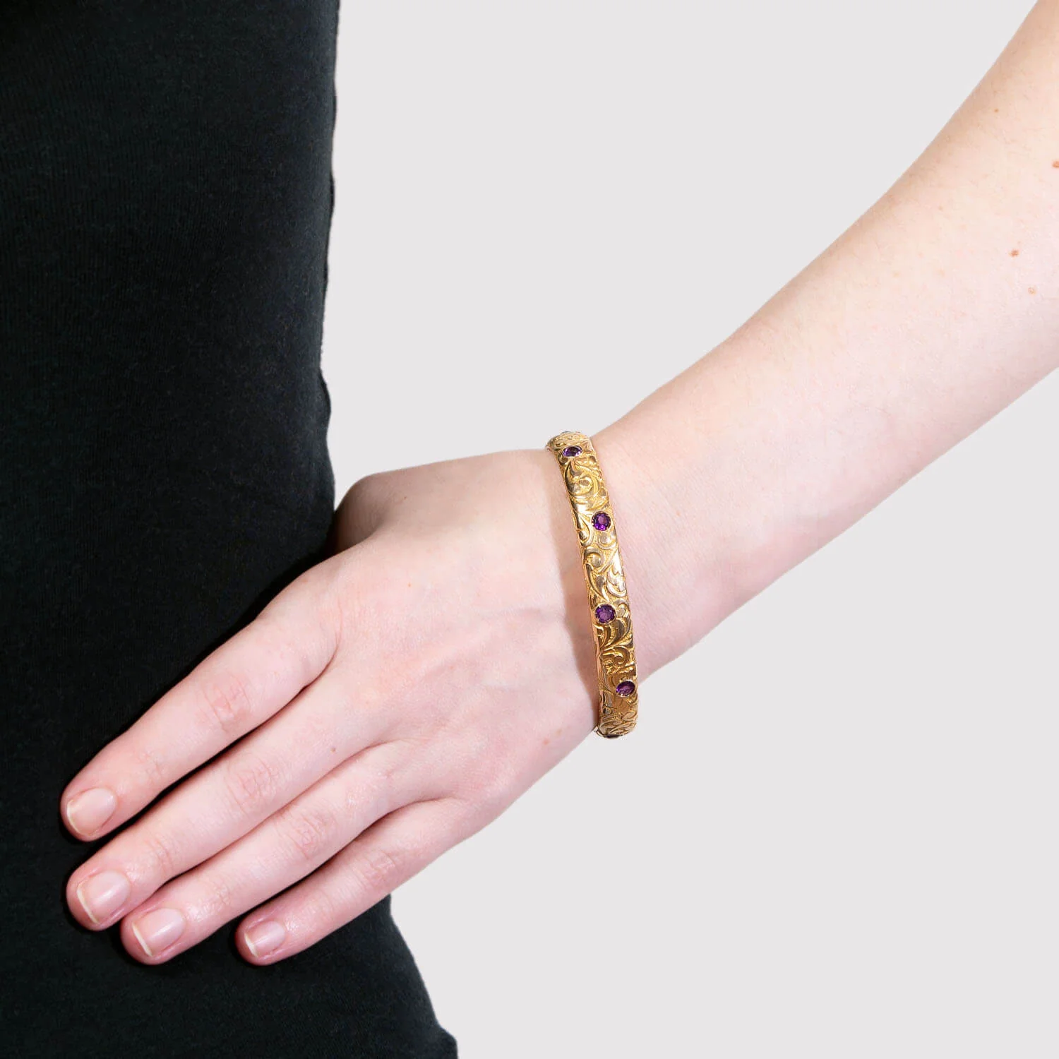 Victorian 14k Amethyst Carved Scrolling Motif Bracelet - Image 7