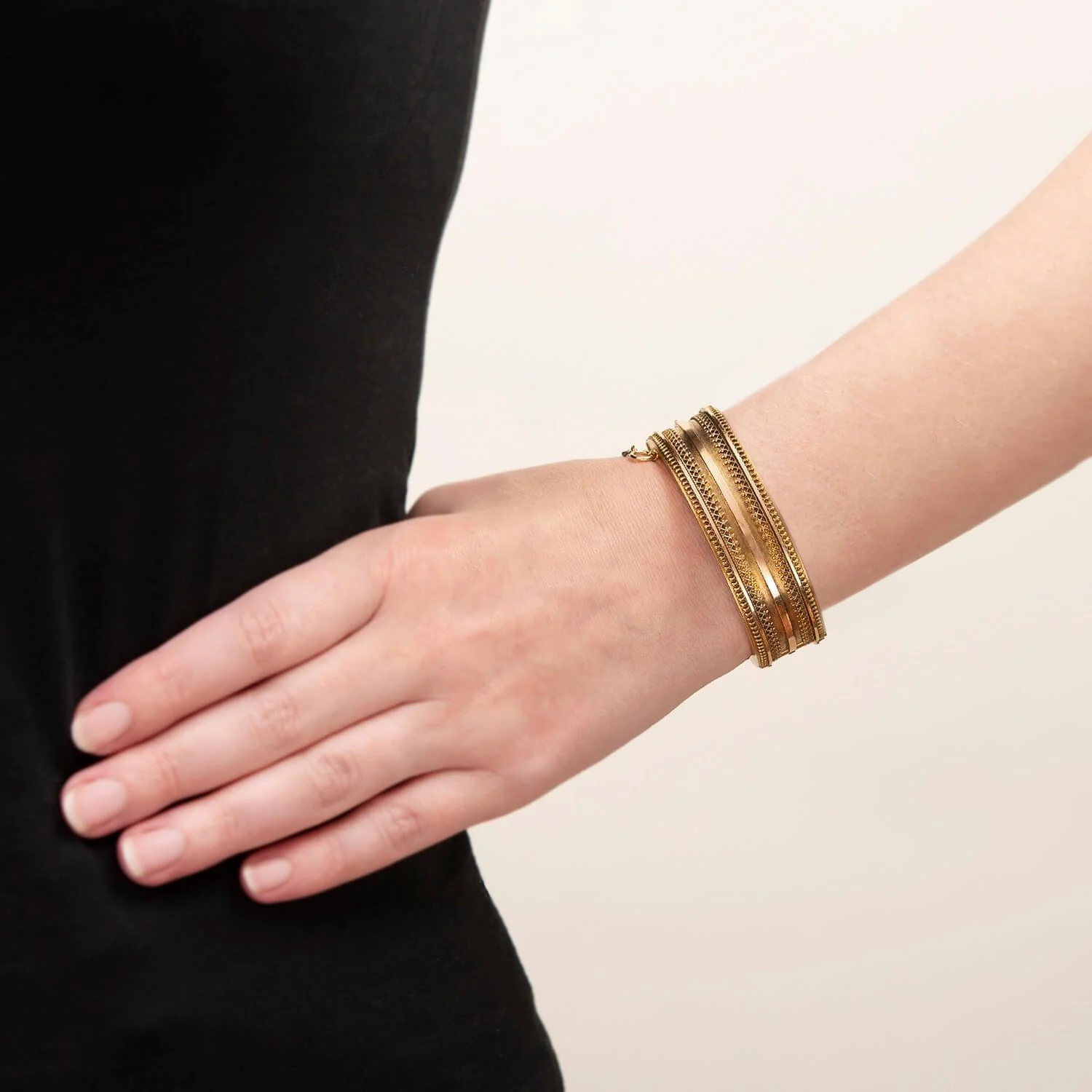 Victorian Gold-Filled Etruscan Wirework Bangle - Image 8