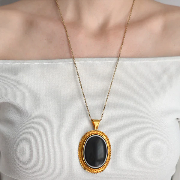 Victorian Huge 15kt Etruscan Banded Agate Pendant - Image 6